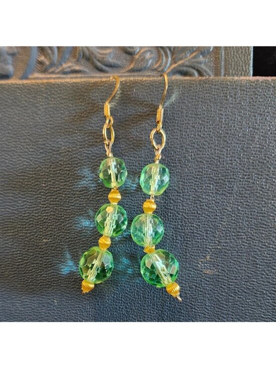 2/$10 SALE Vintage Dangle Earrings - Picture 4 of 5